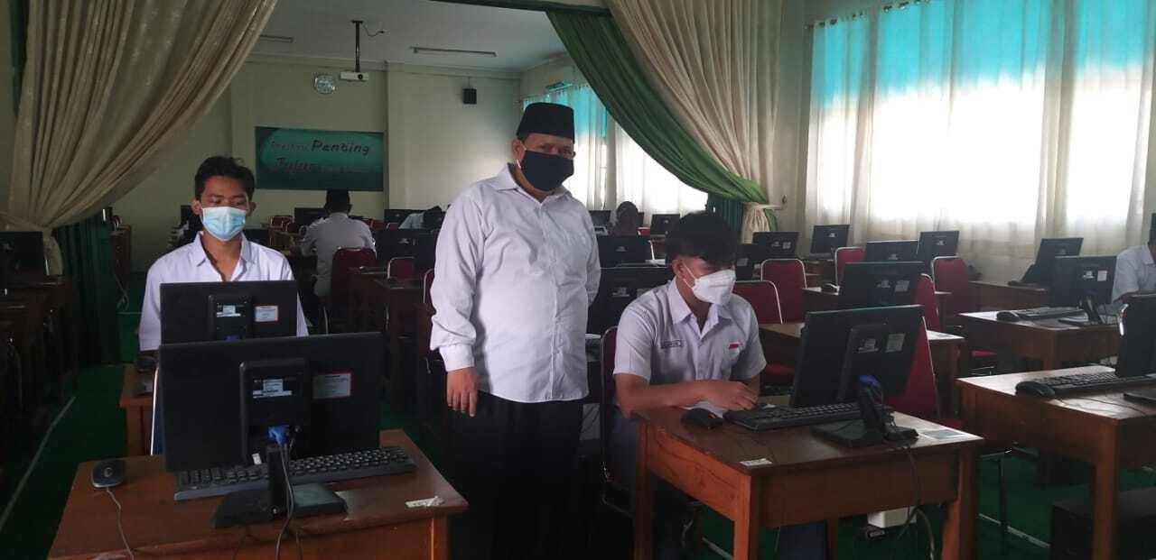 Pelaksanaan Penilaian Akhir Tahun (PAT) Madrasah Aliyah Negeri 17 Jakarta WhatsApp_Image_2021-06-08_at_16_05_46.jpg