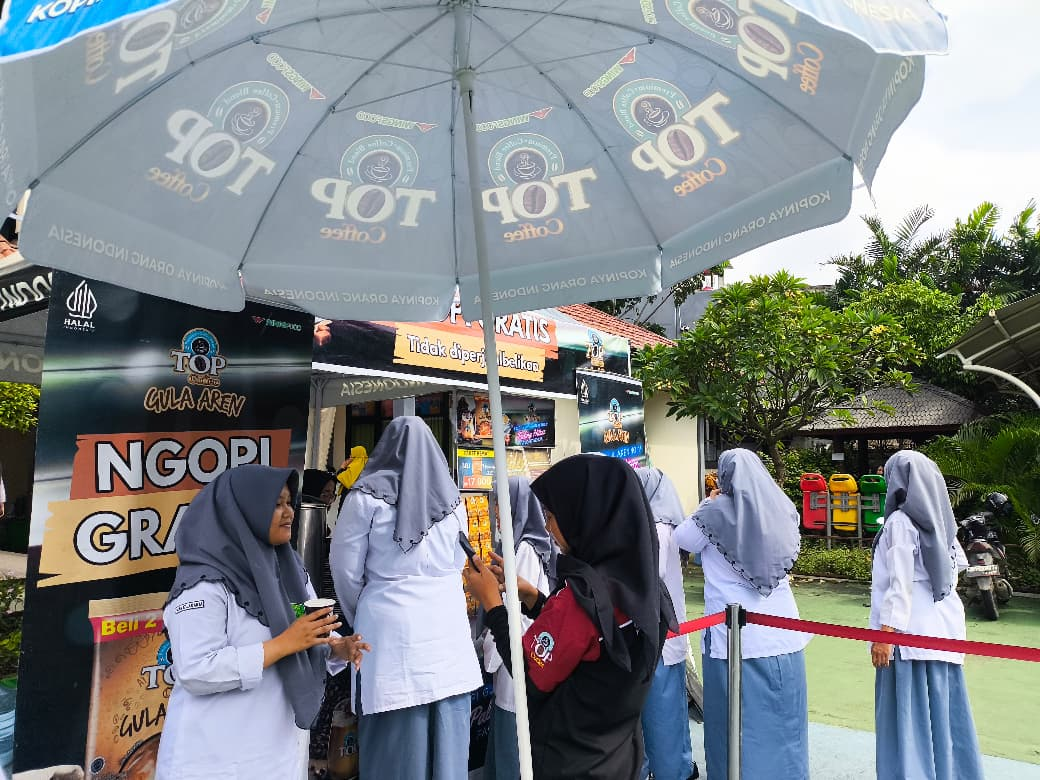 TOP COFFE GULA AREN BIKIN SEMANGAT SEVENTENNER!!!